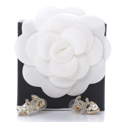 Chanel Crystal Pearl Charming Winter CC Star Heart Earrings Gold 5 of 5