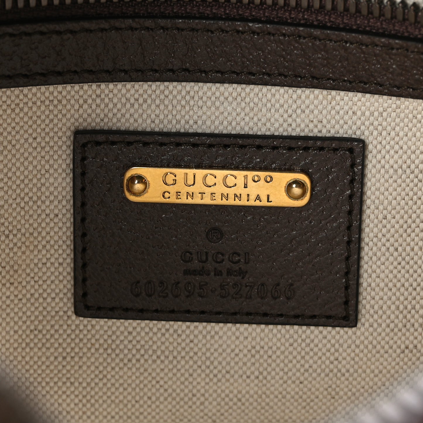 Textured Dollar Calfskin Gucci 100 Aria Belt Bag 90 36 New Acero Multicolor