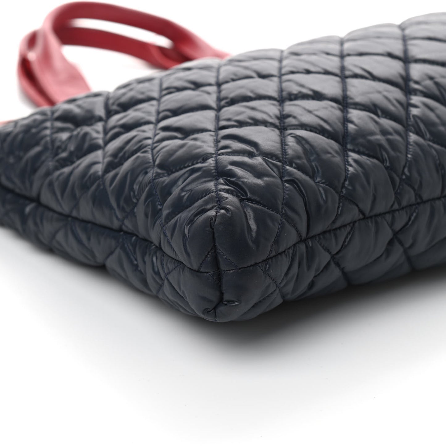 Nylon Quilted Coco Cocoon Flat Tote Navy Red