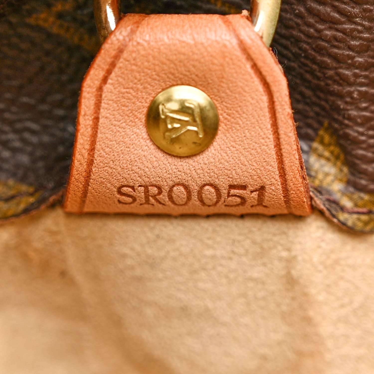 Louis Vuitton Monogram Luco 7 of 16