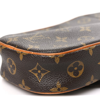 Louis Vuitton Monogram Pochette Gange 8 of 8