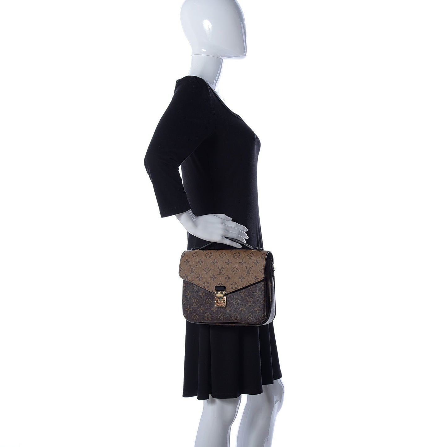 Reverse Monogram Pochette Metis