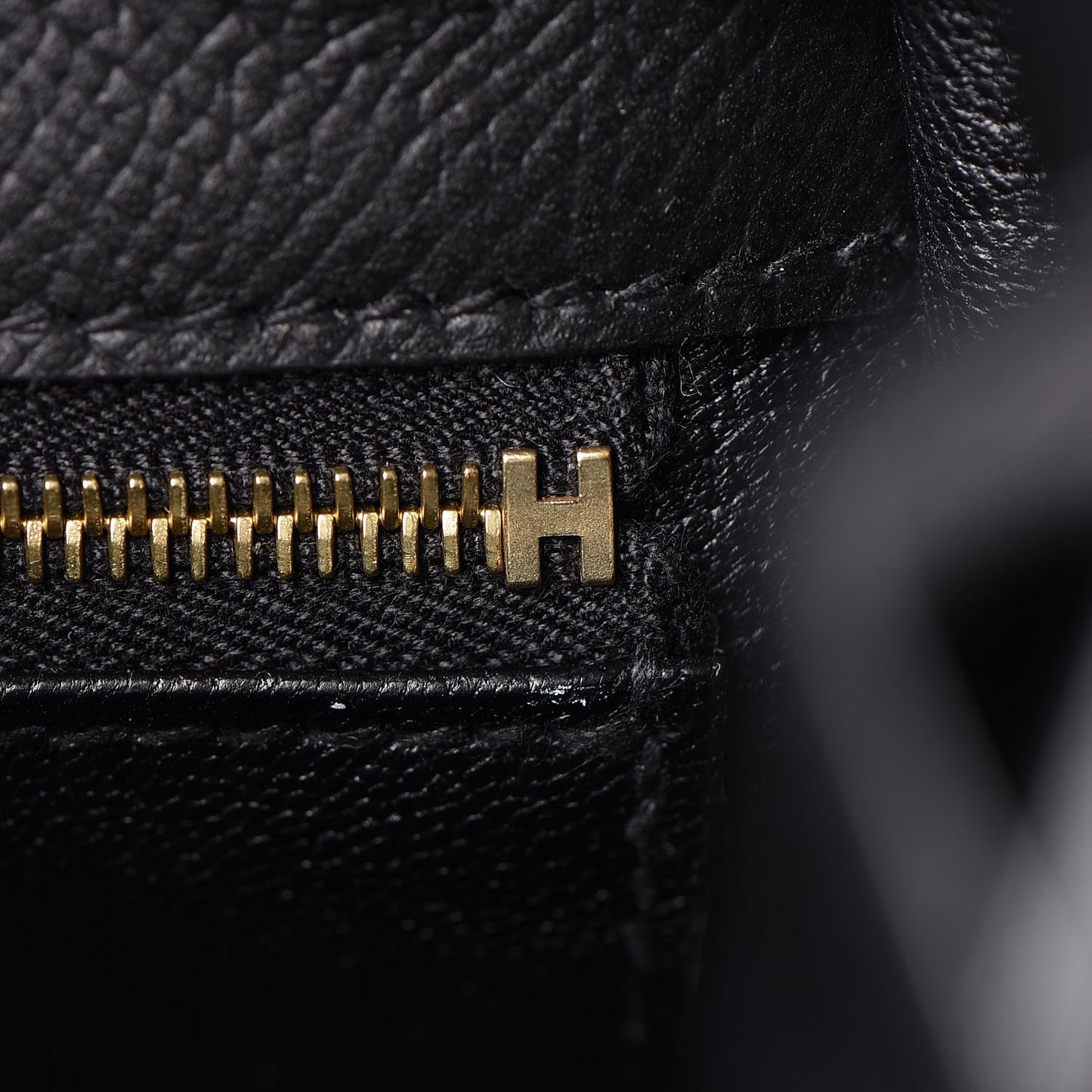 Epsom Kelly Sellier 28 Black