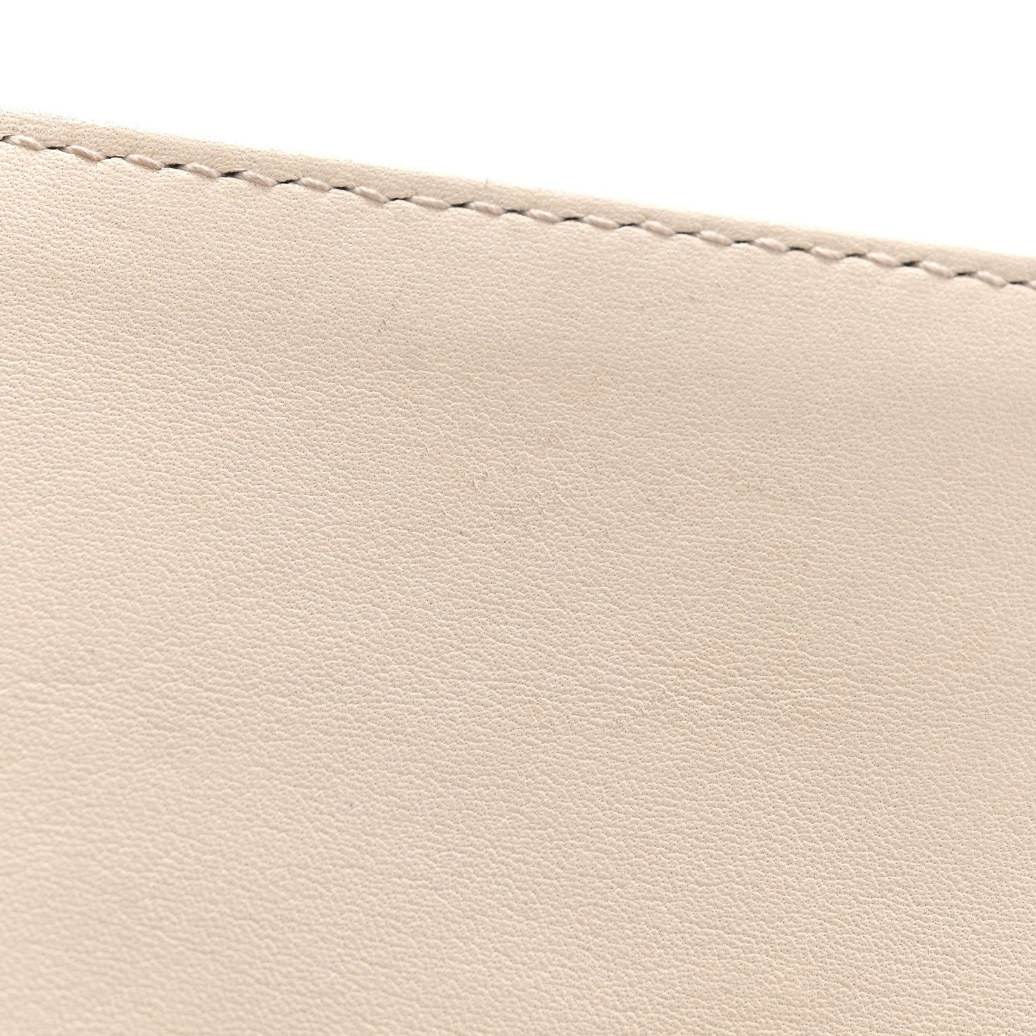 Gucci Calfskin Matelasse Small GG Marmont Shoulder Bag White 11 of 15