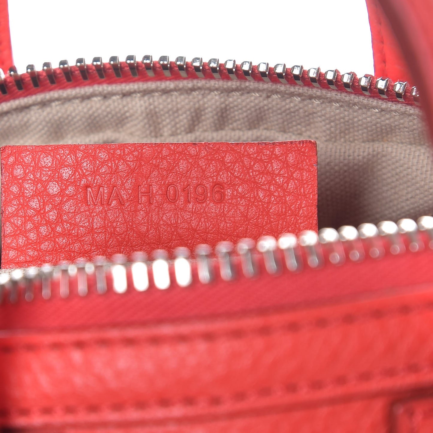 Waxed Calfskin Micro Nightingale Medium Red