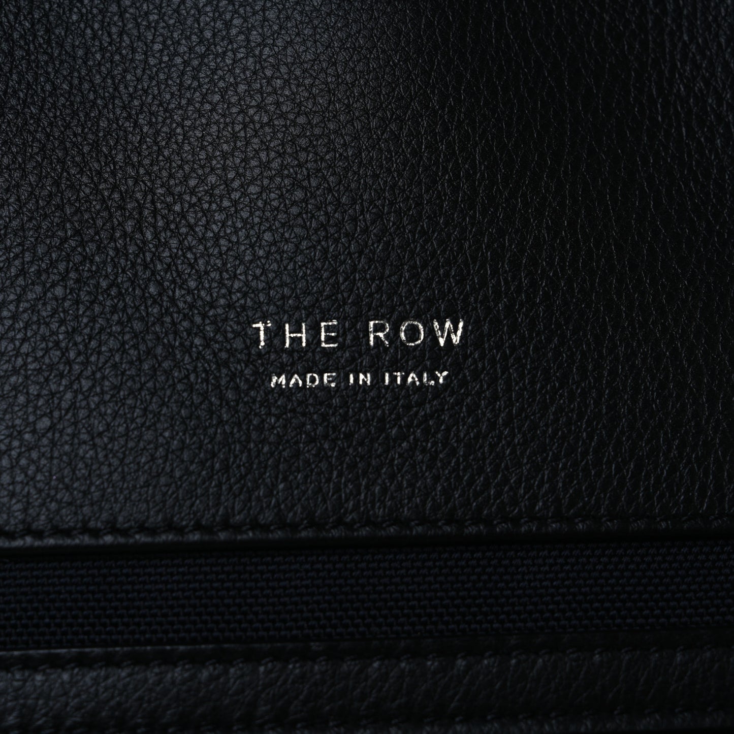 Nylon Margaux 17 Inside-Out Black