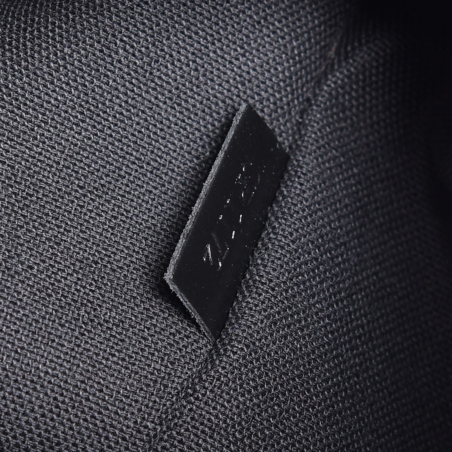 Louis Vuitton Damier Graphite Mick MM 7 of 7