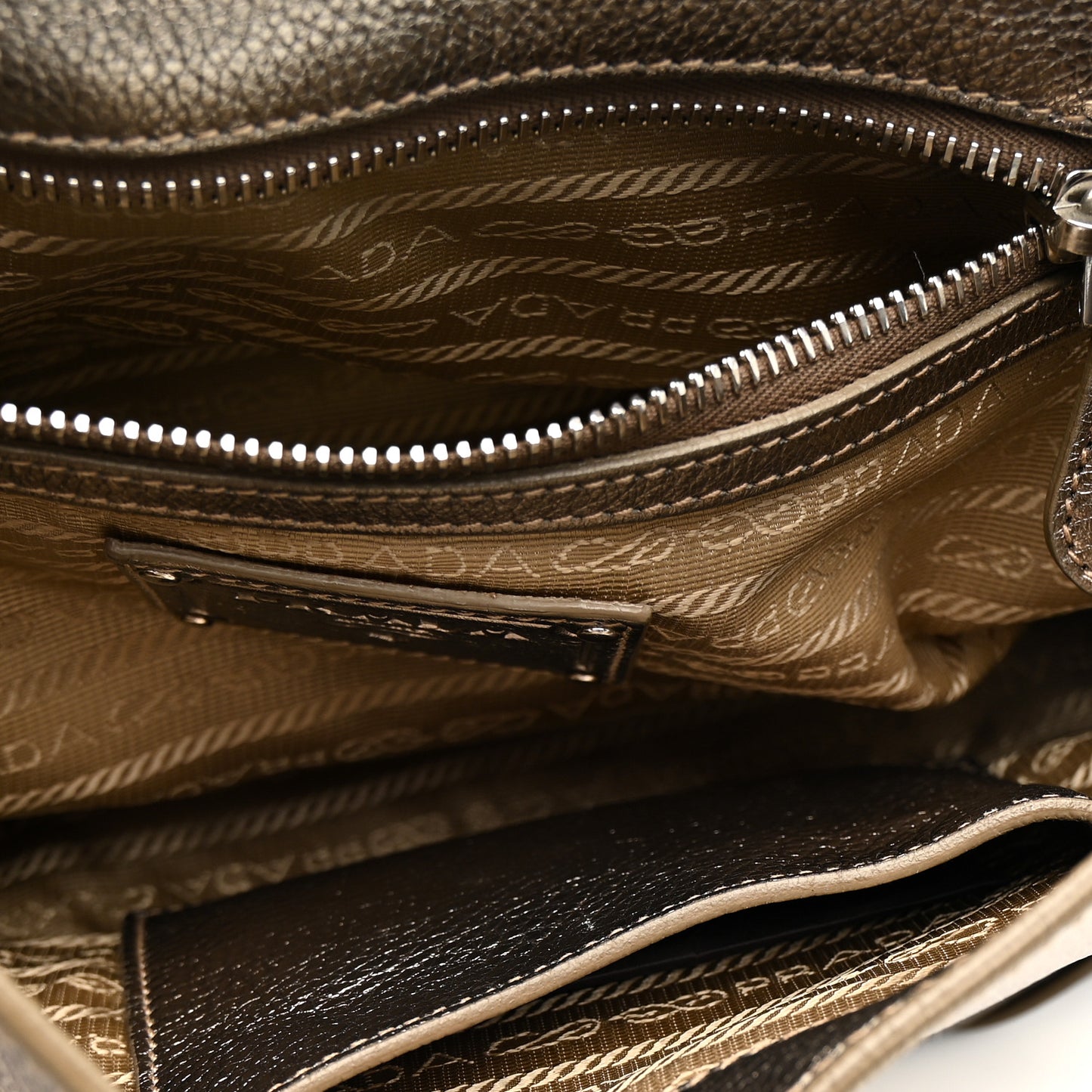Metallic Vitello Daino Pushlock Shoulder Bag Peltro