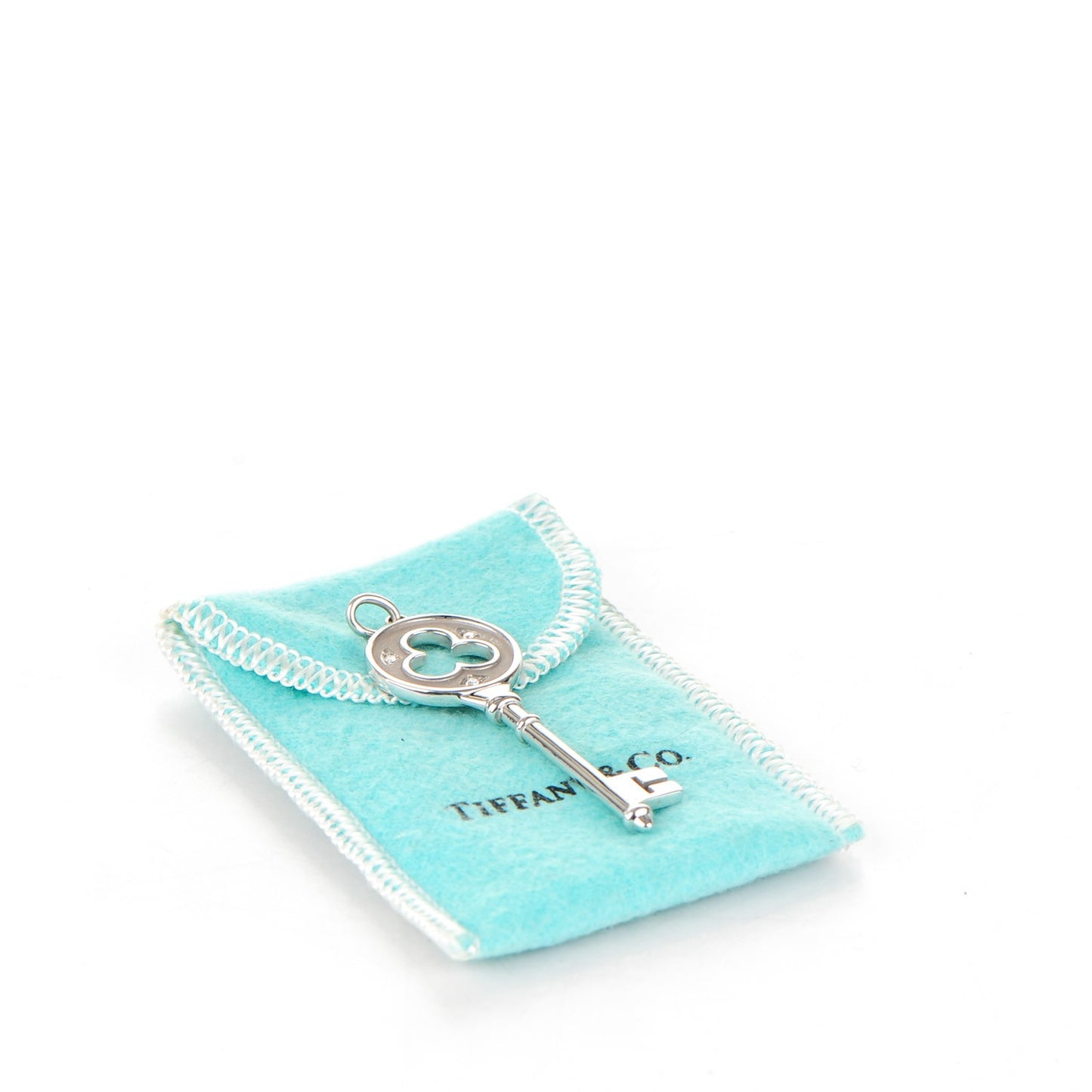 18K White Gold Diamond Clover Key Pendant