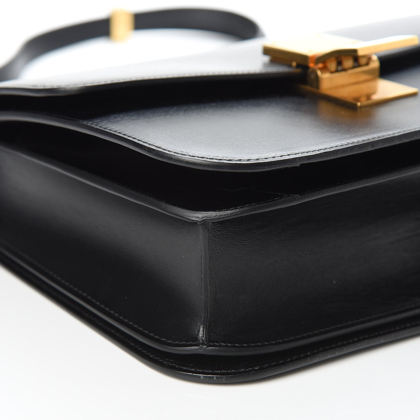 Box Calfskin Medium Classic Box Flap Bag Black