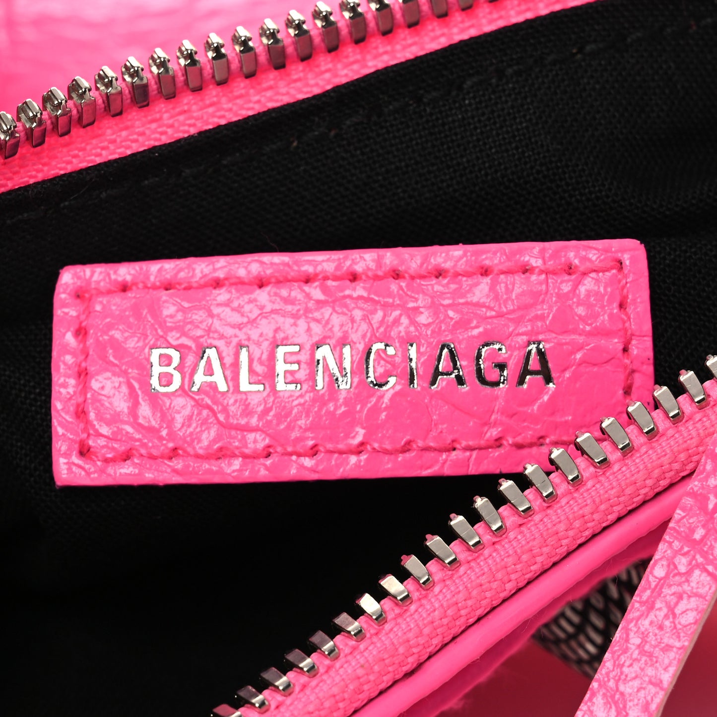 Agneau Arena Le Cagole Shoulder Bag XS Hot Pink
