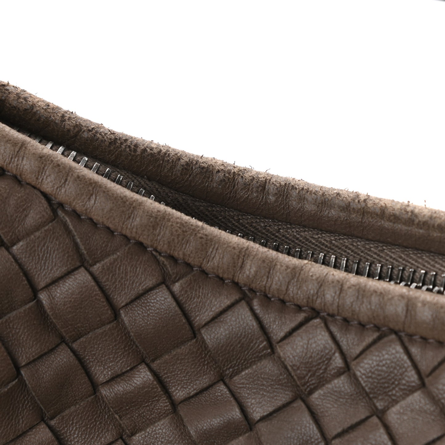 Nappa Intrecciato Medium Veneta Hobo Shadow