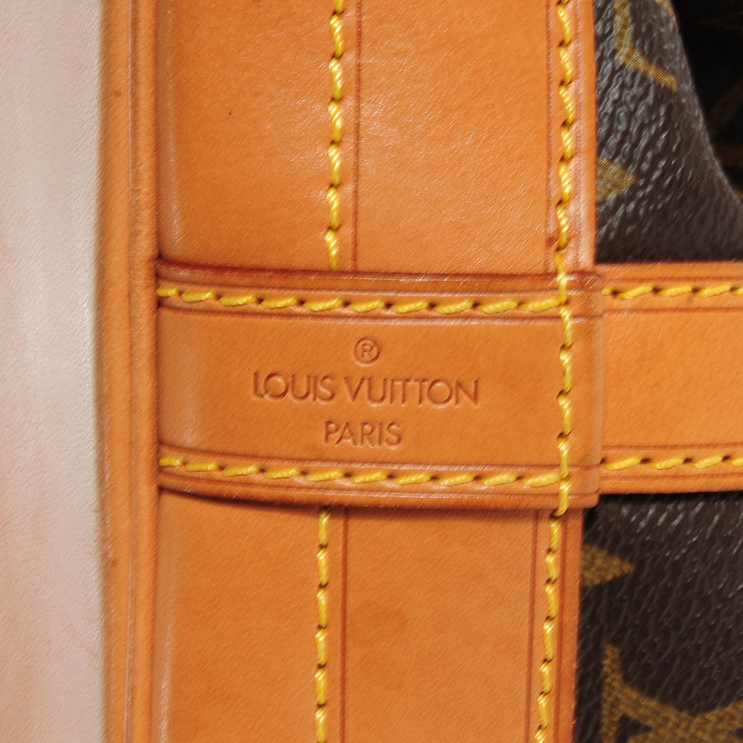 Monogram Noe