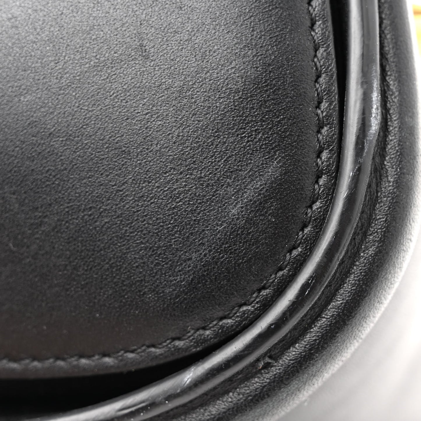 Calfskin Small Heroine Black