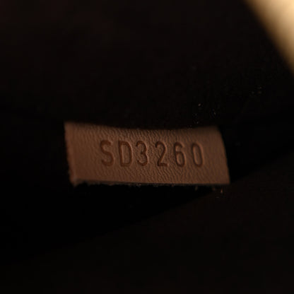Louis Vuitton Monogram Pochette Metis 8 of 11