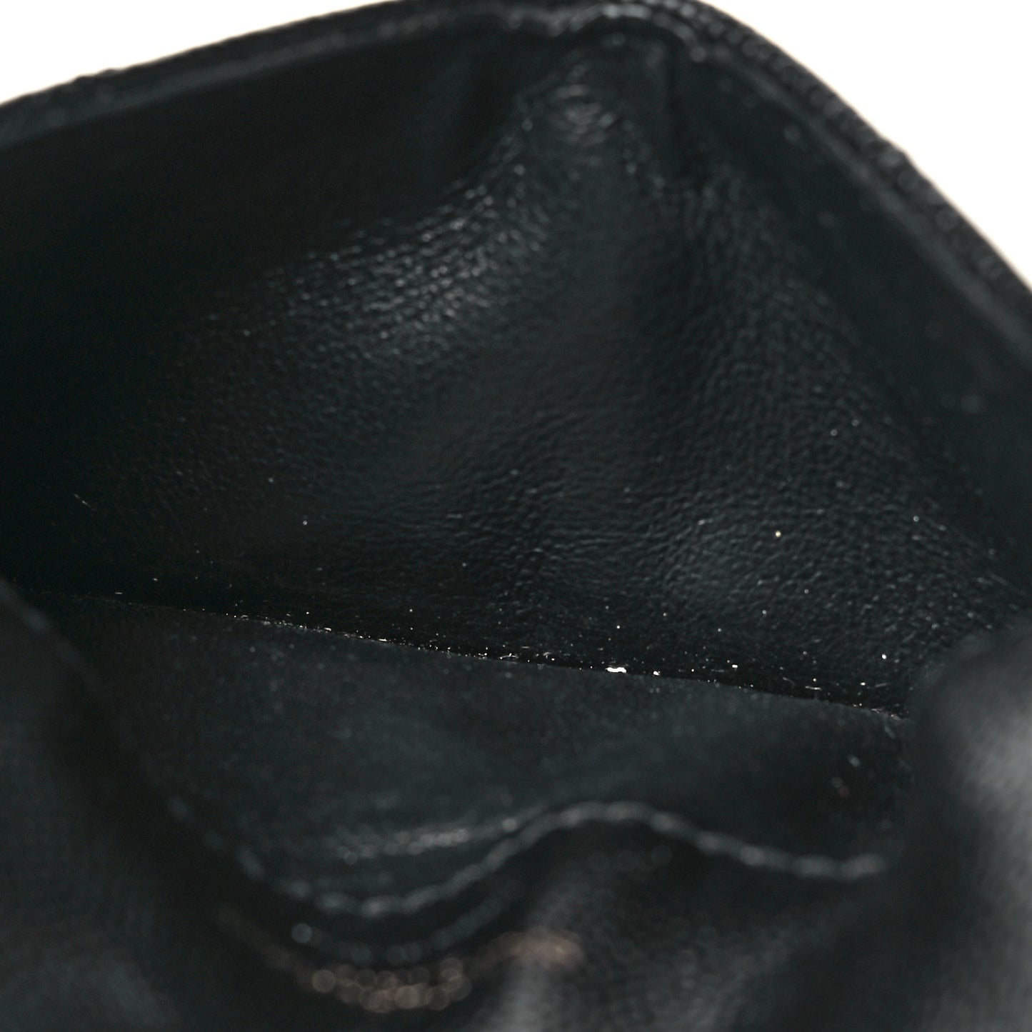 Grain De Poudre Matelasse Chevron Monogram Monochrome Compact Wallet Black