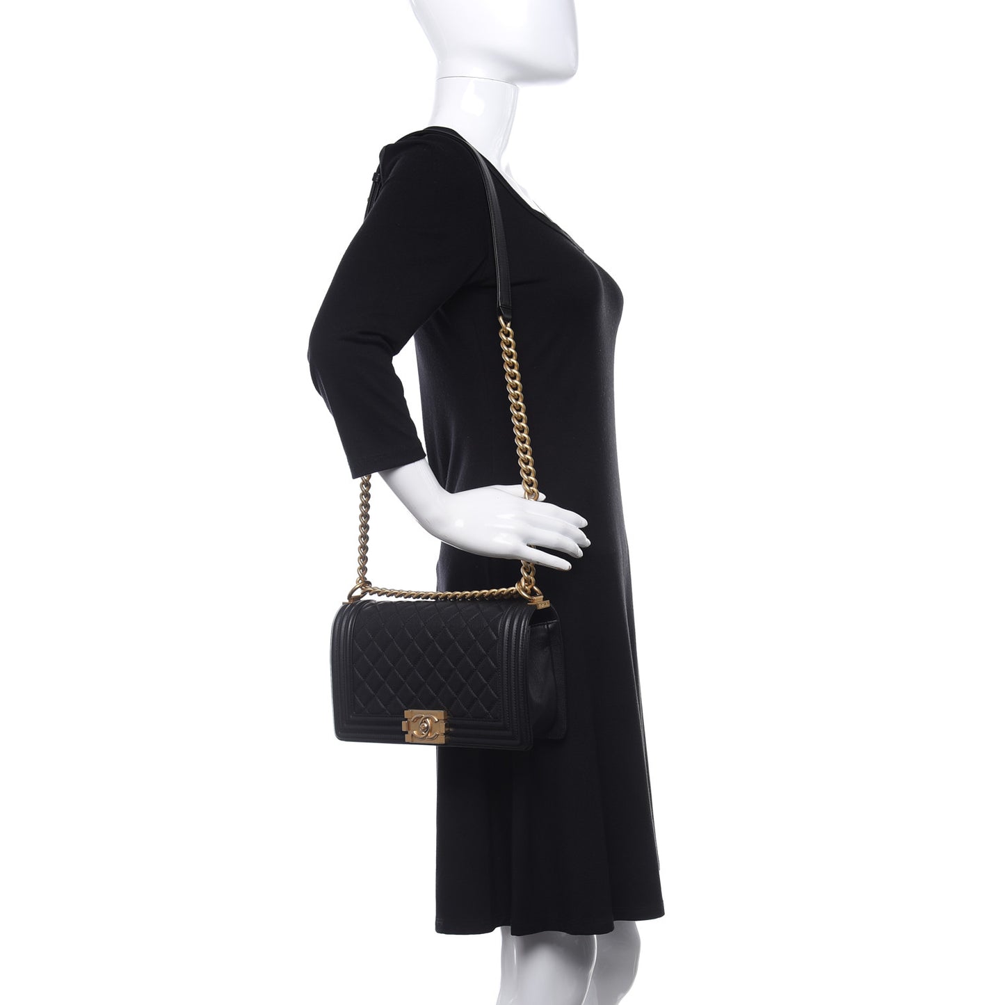 Caviar Quilted Medium Boy Flap Black