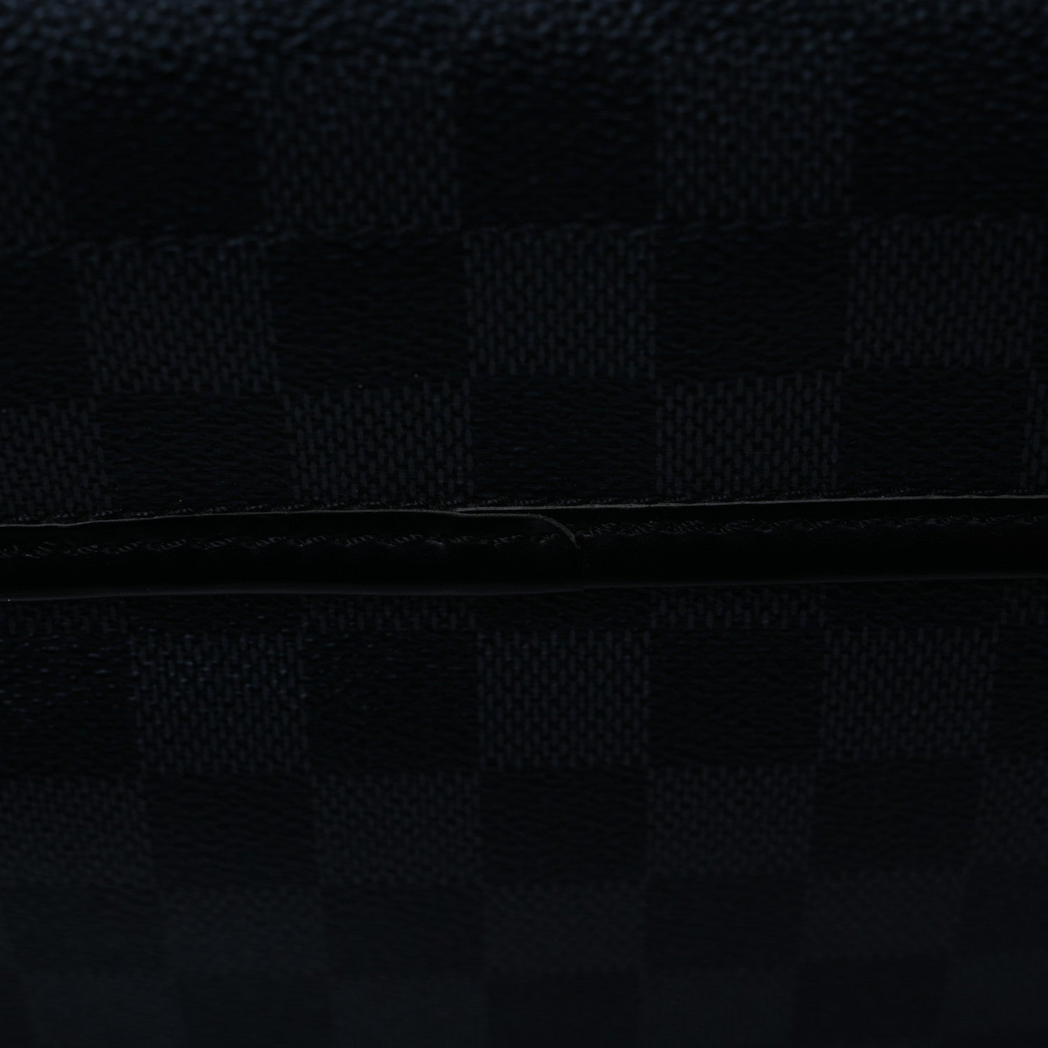 Louis Vuitton Damier Graphite Truth Suspendable Messenger Bag 11 of 11