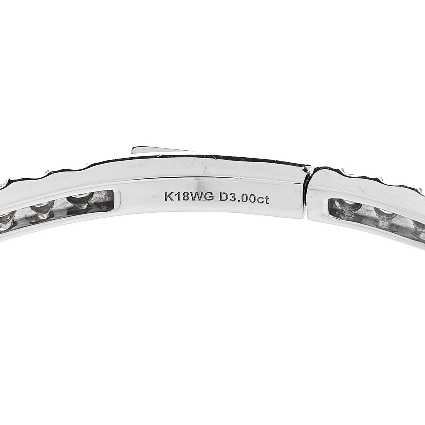 18K White Gold Diamond 3.00ct Bangle Bracelet