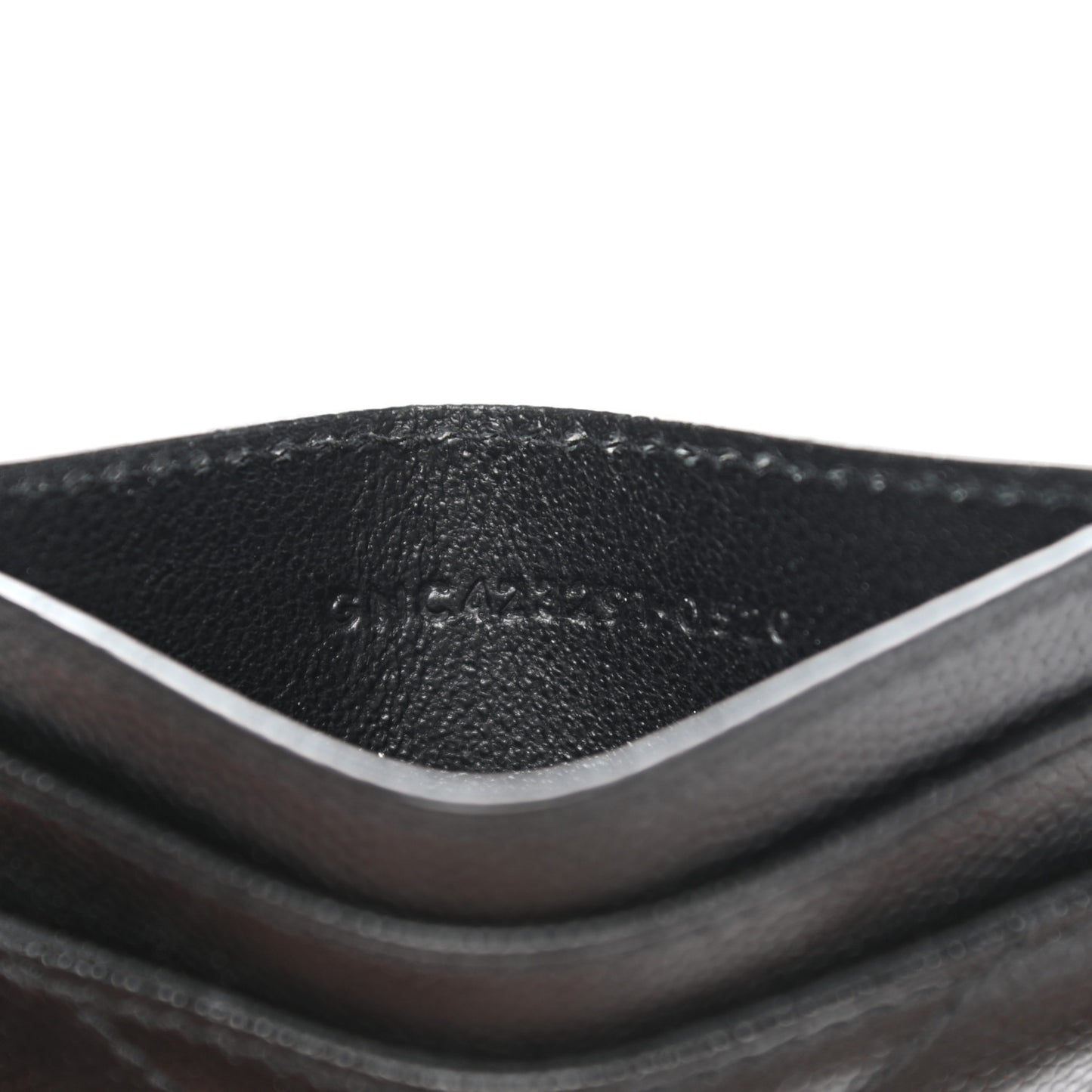 Grain De Poudre Matelasse Chevron Monogram Credit Card Case Black