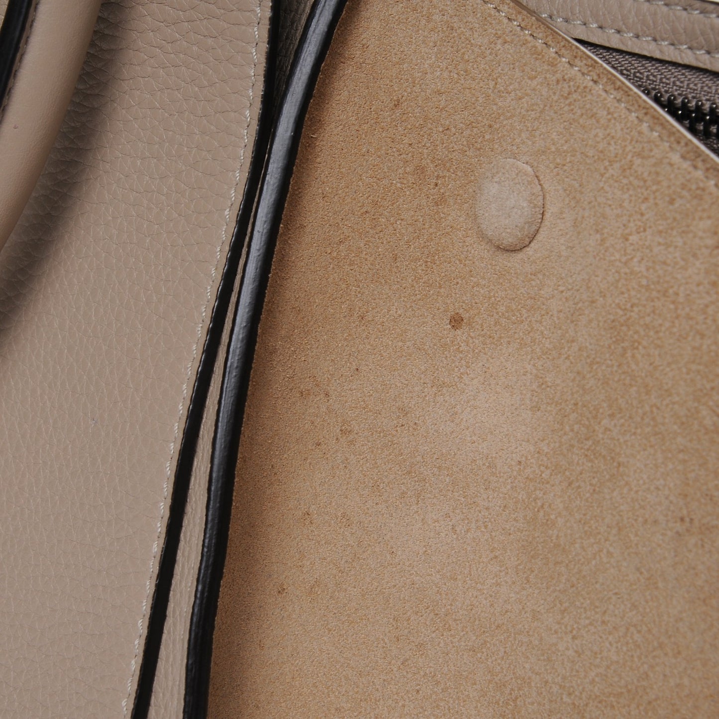 Drummed Calfskin Suede Large Trapeze Dune