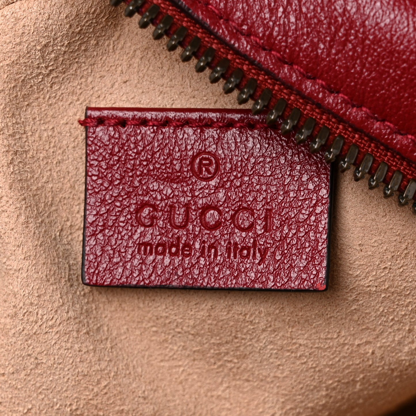 Glazed Calfskin Matelasse Heart Mini GG Marmont Round Shoulder Bag Romantic Cerise
