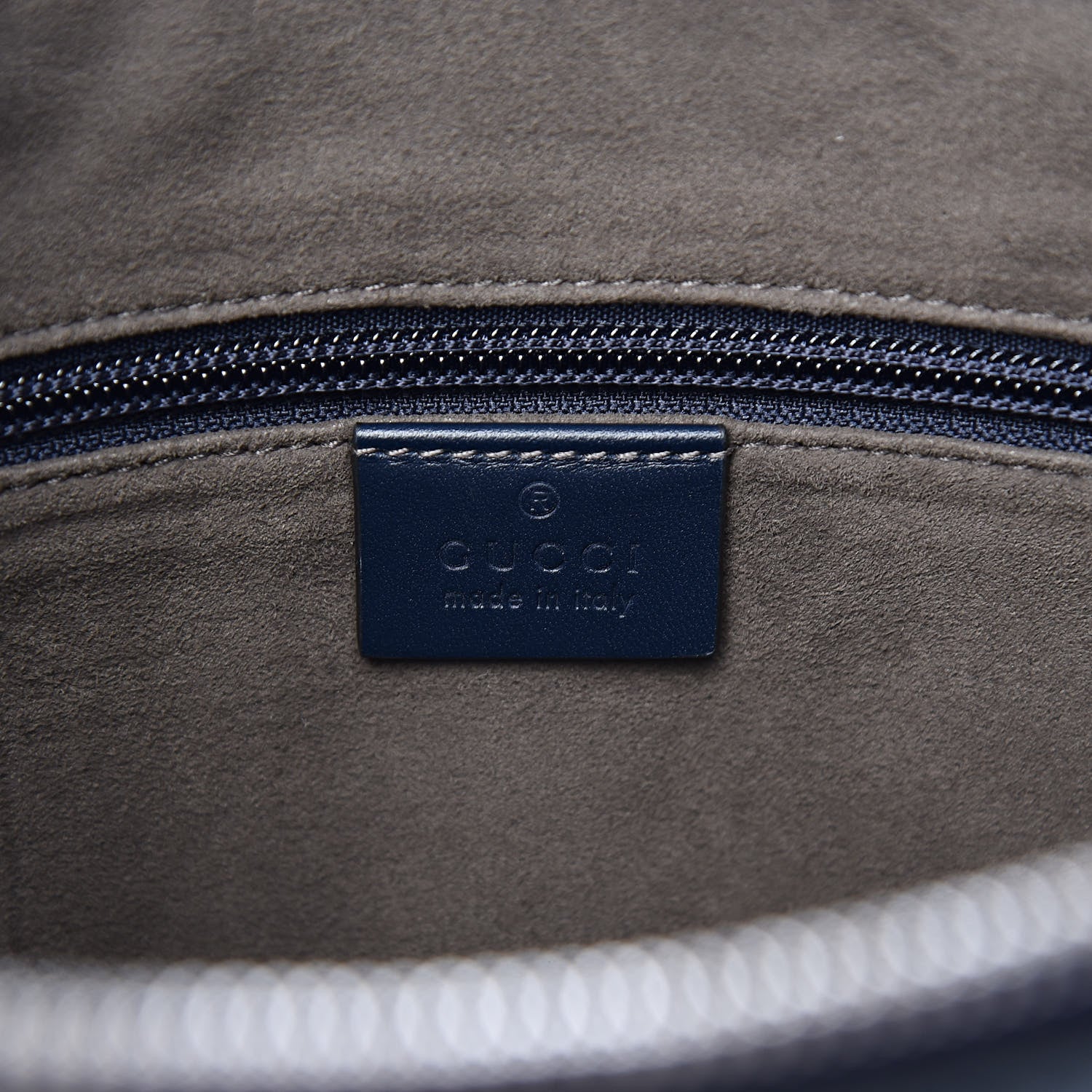 Gucci Guccissima Signature Medium Flat Messenger Bag Blue 6 of 10