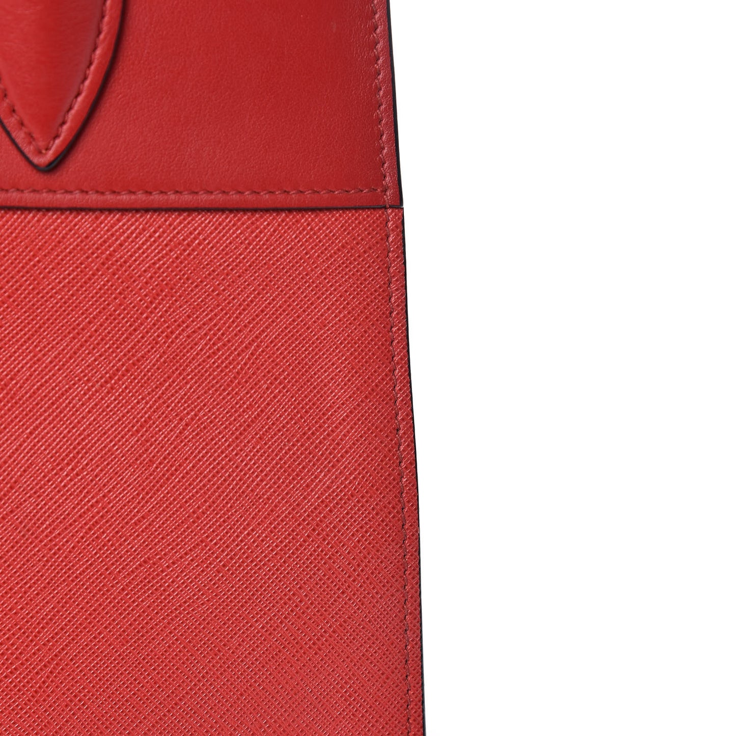 Saffiano City Calfskin Small Esplanade Tote Rosso