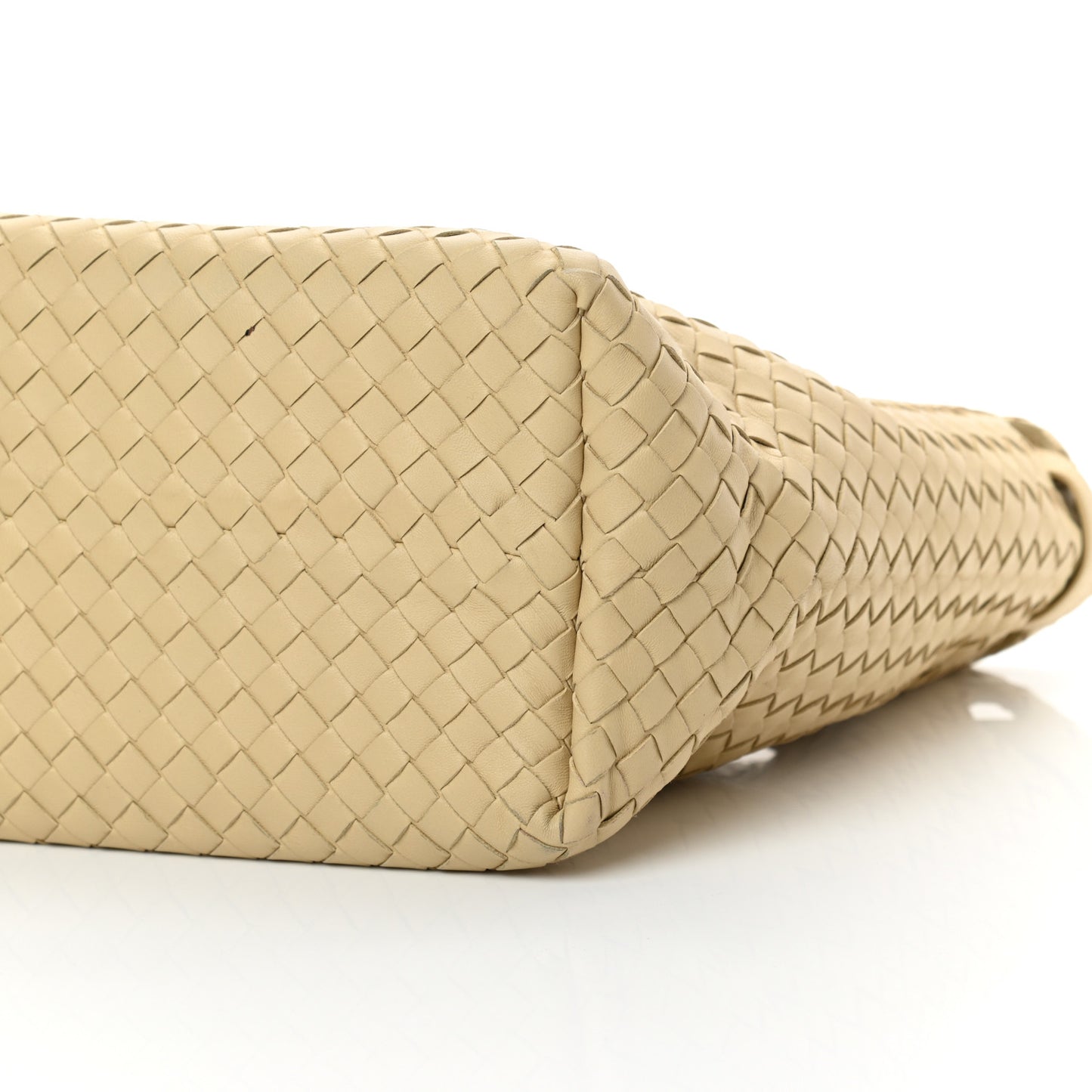 Nappa Intrecciato Medium Garda Bag Banane