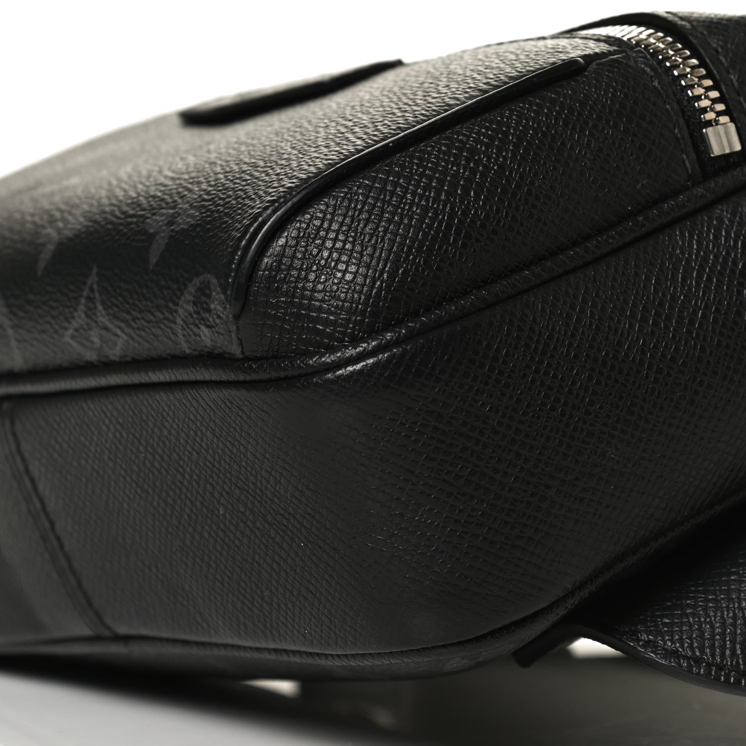 Louis Vuitton Taiga Monogram Outdoor Bumbag Black 10 of 14