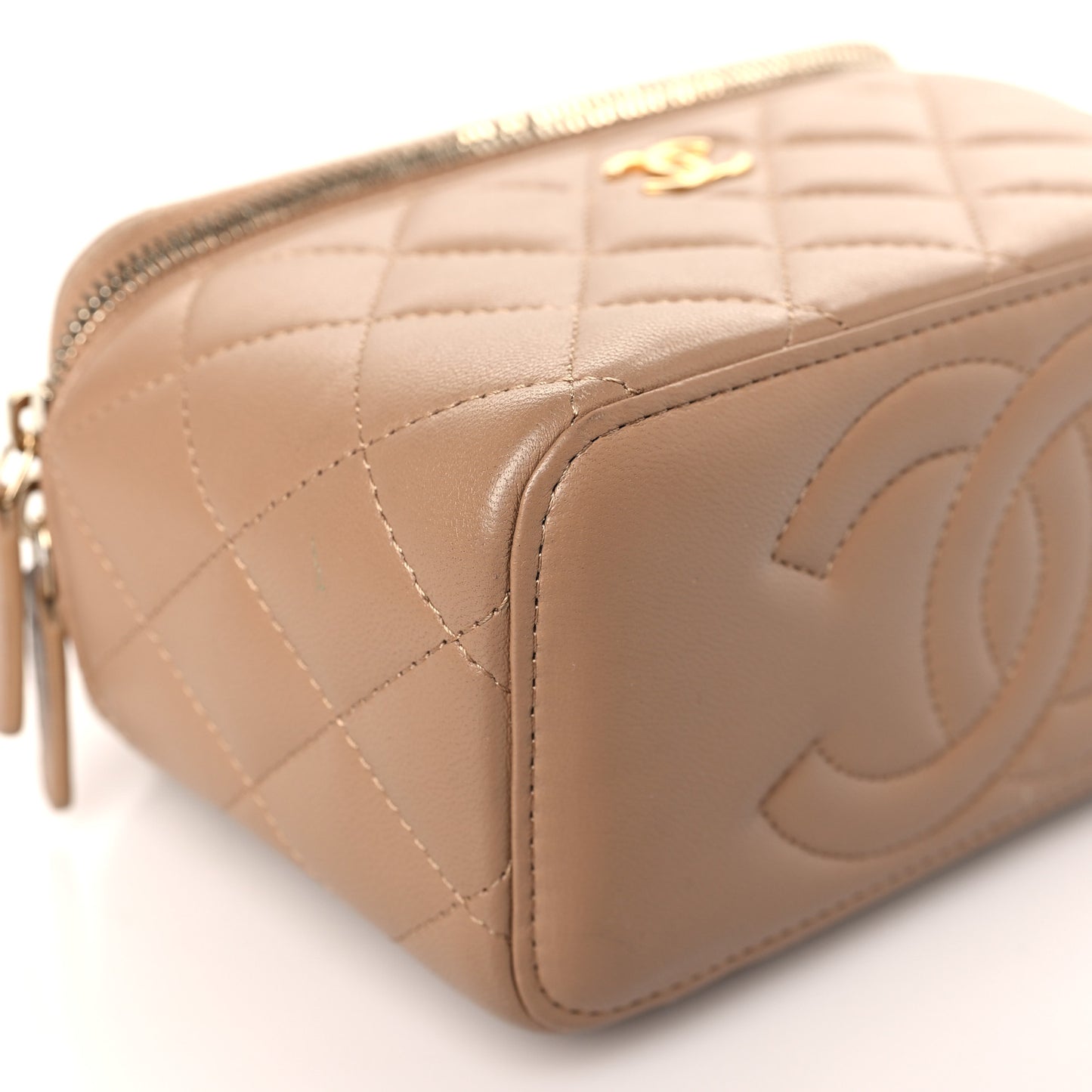 Lambskin Quilted Metal Small Top Handle Vanity Case With Chain Beige