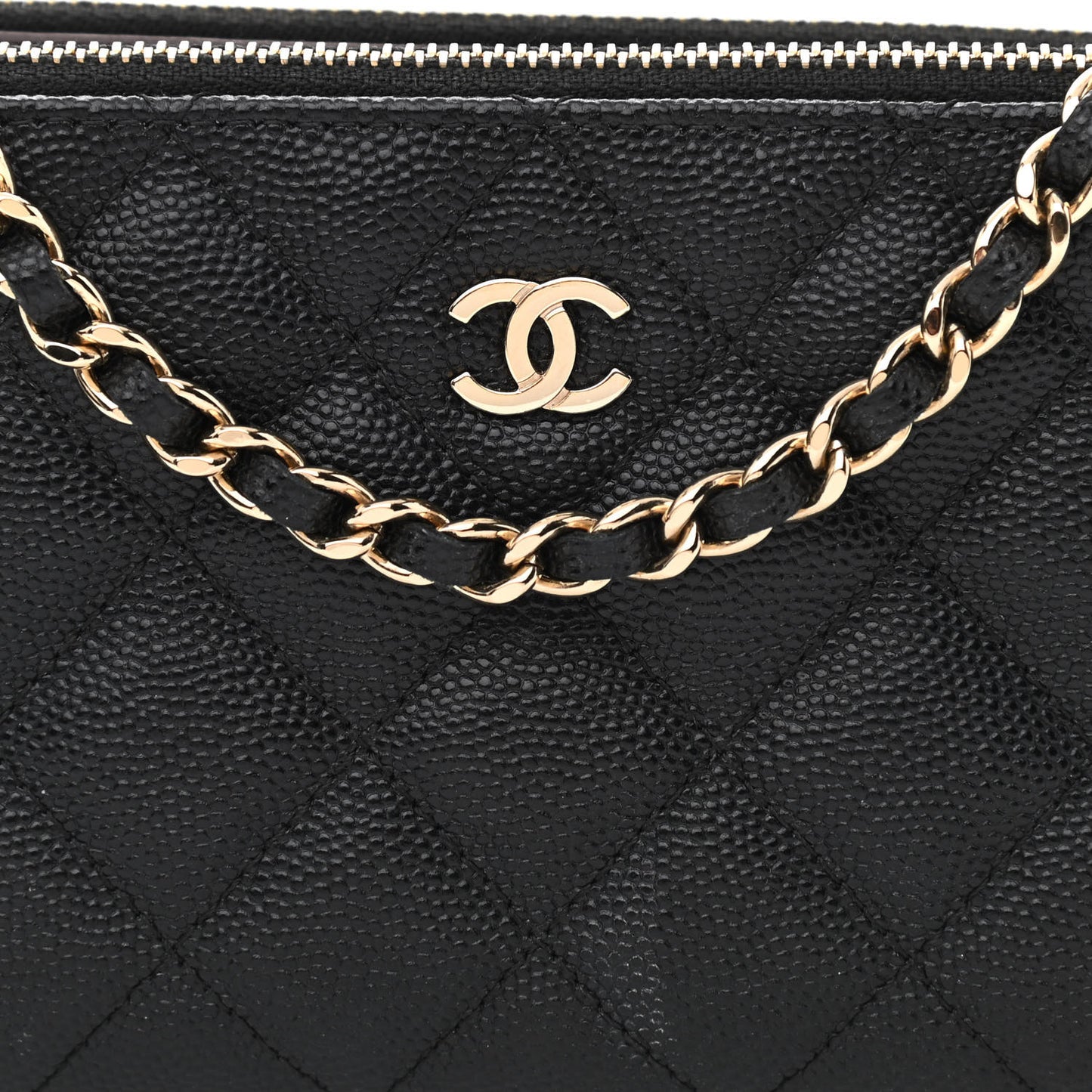 Caviar Quilted Small Clutch With Chain Black