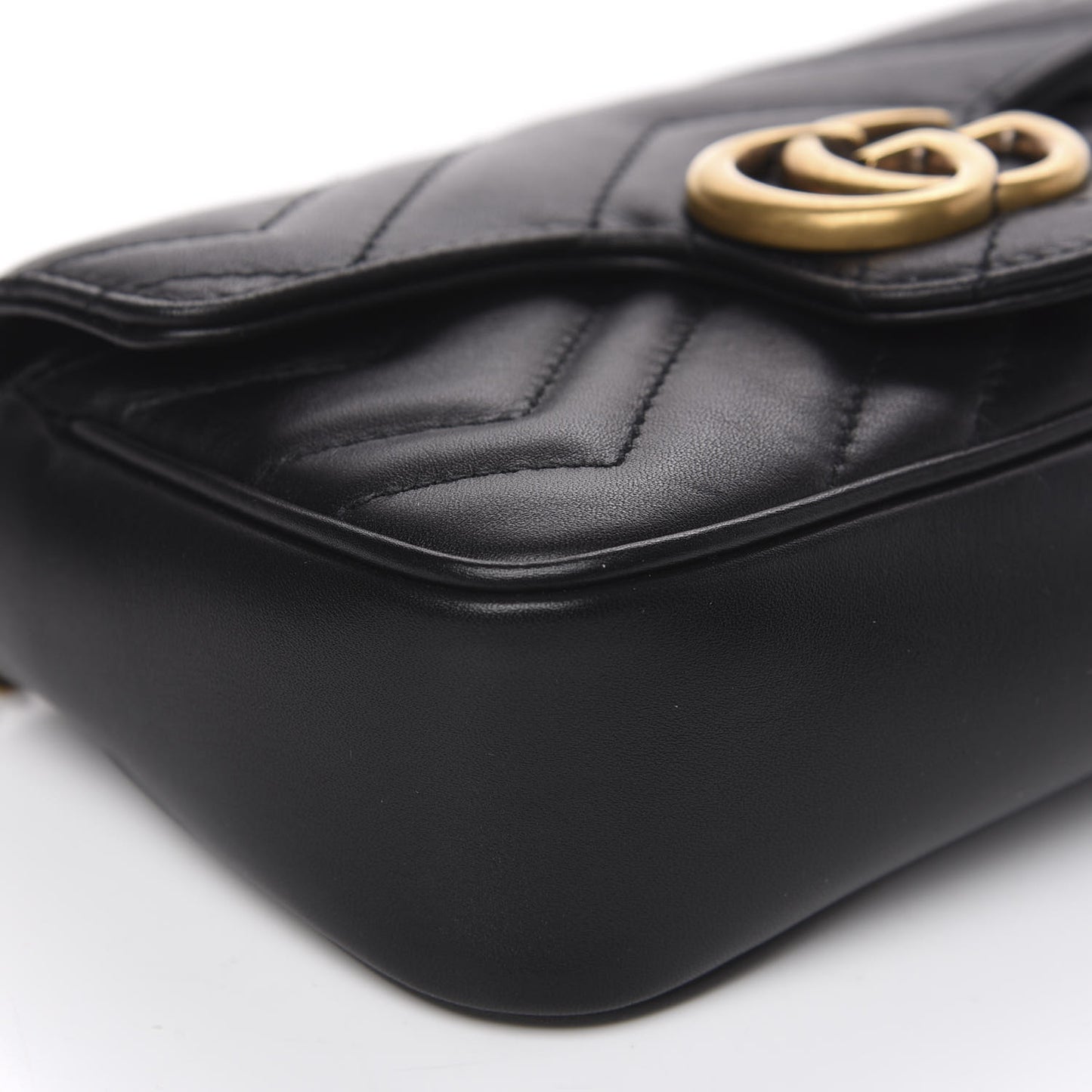 Calfskin Matelasse Super Mini GG Marmont Shoulder Bag Black