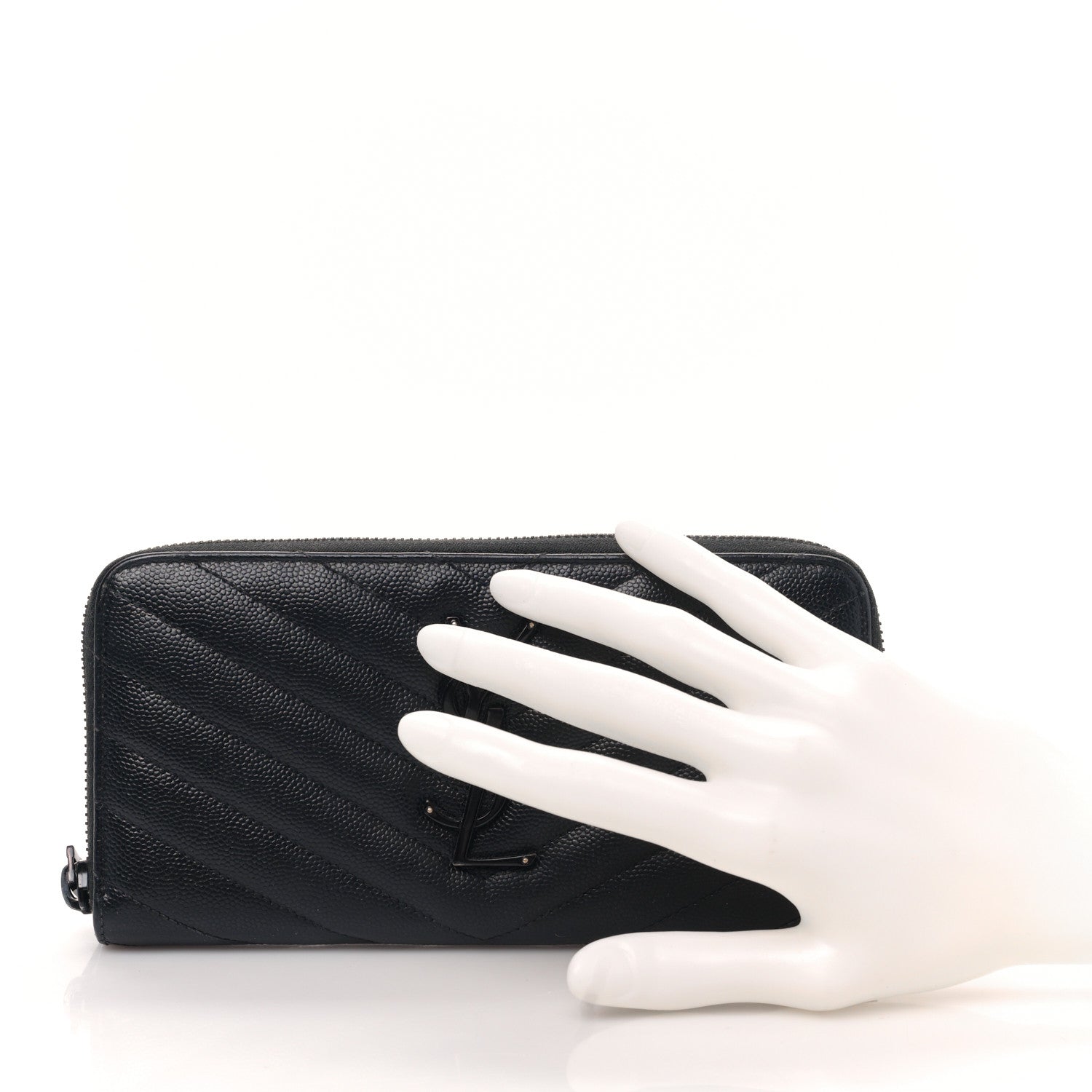 Saint Laurent Grain De Poudre Matelasse Chevron Monogram Monochrome Zip Around Wallet Black 2 of 9