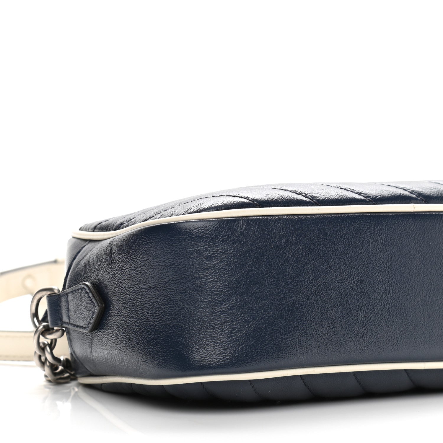 Gucci Vintage Effect Calfskin Matelasse Diagonal Small Torchon GG Marmont Chain Shoulder Bag Blue Agata Mystic White 9 of 11