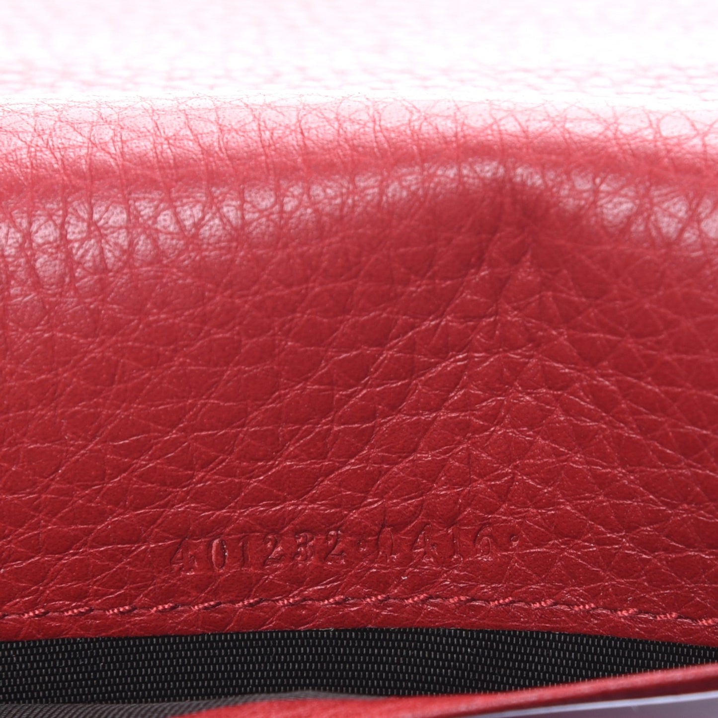 Calfskin GG Marmont Chain Wallet Vulcanic Red