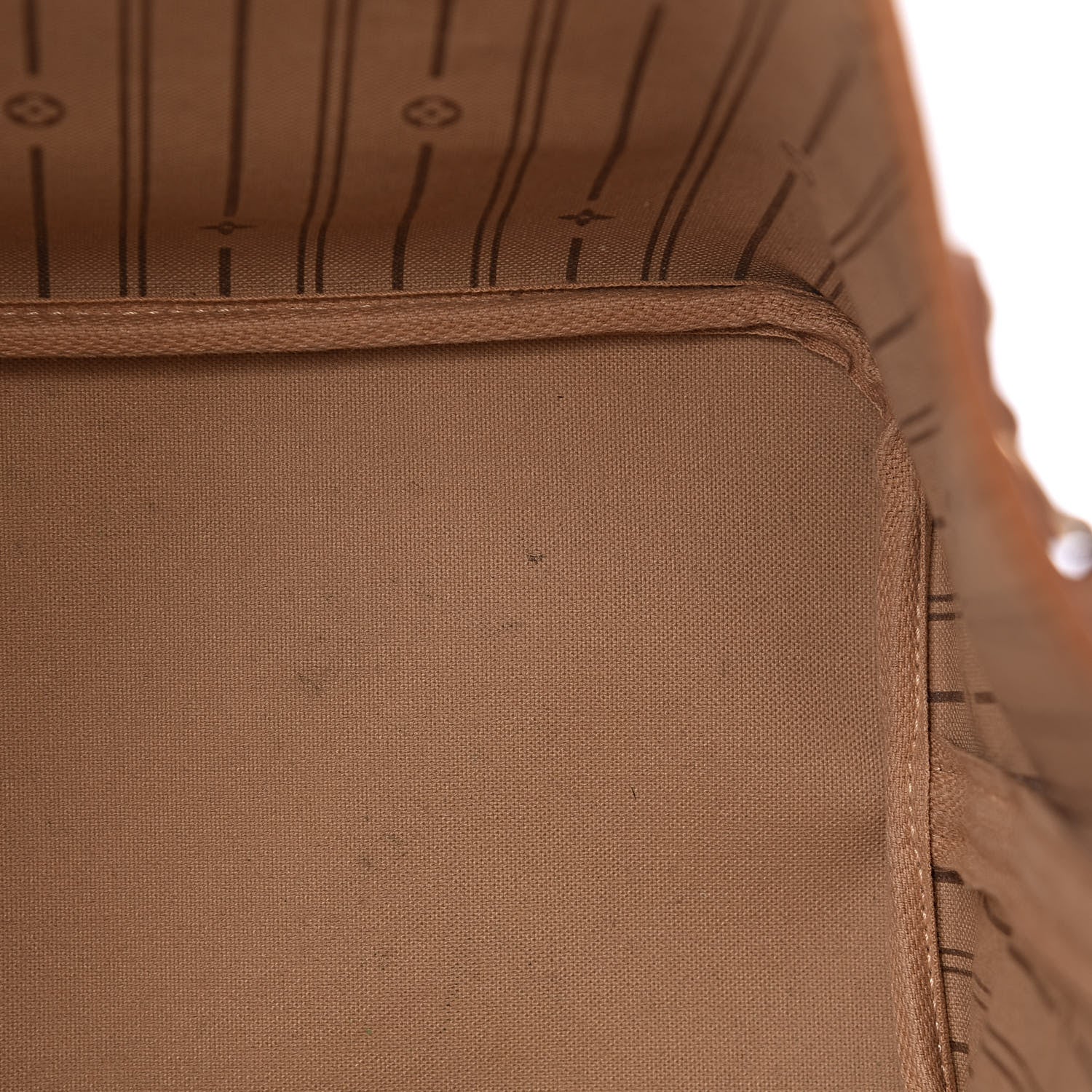 Louis Vuitton Monogram Neverfull MM 9 of 17