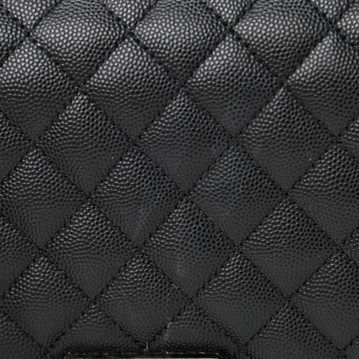 Caviar Quilted Medium Boy Flap Black