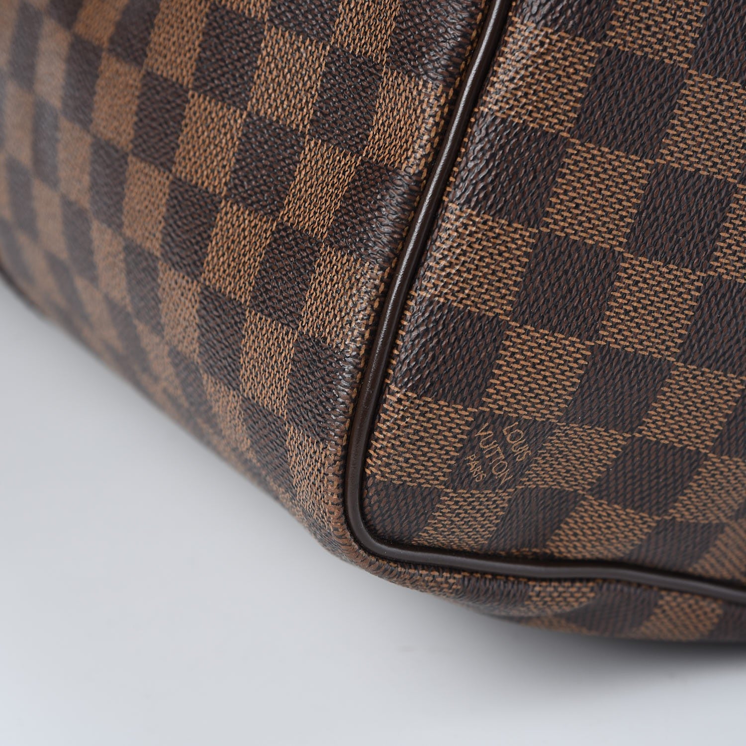 Louis Vuitton Damier Ebene Keepall 50 12 of 12