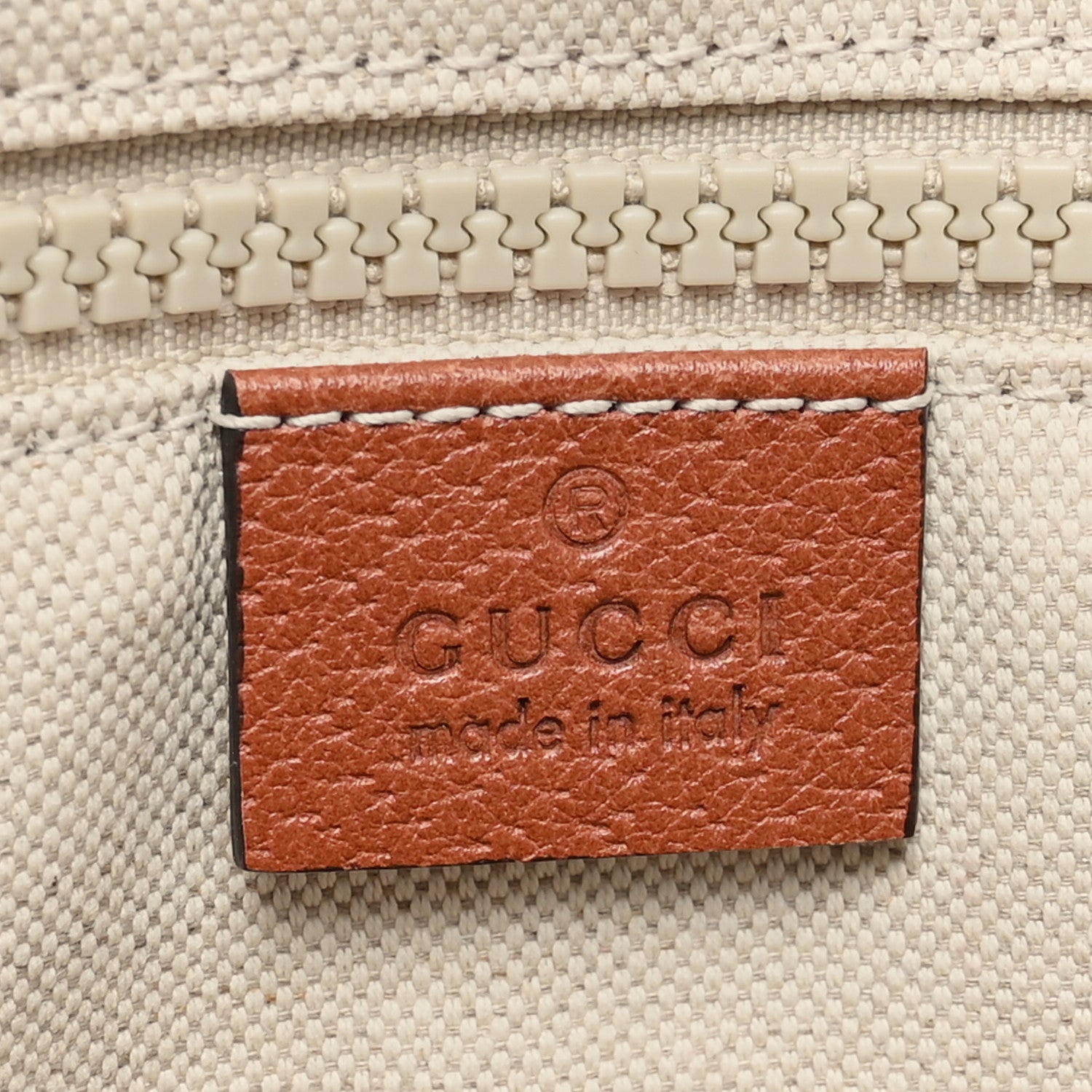 Gucci X MLB GG Monogram NY Yankees Medium Backpack Beige Ruggine Ivory 6 of 11