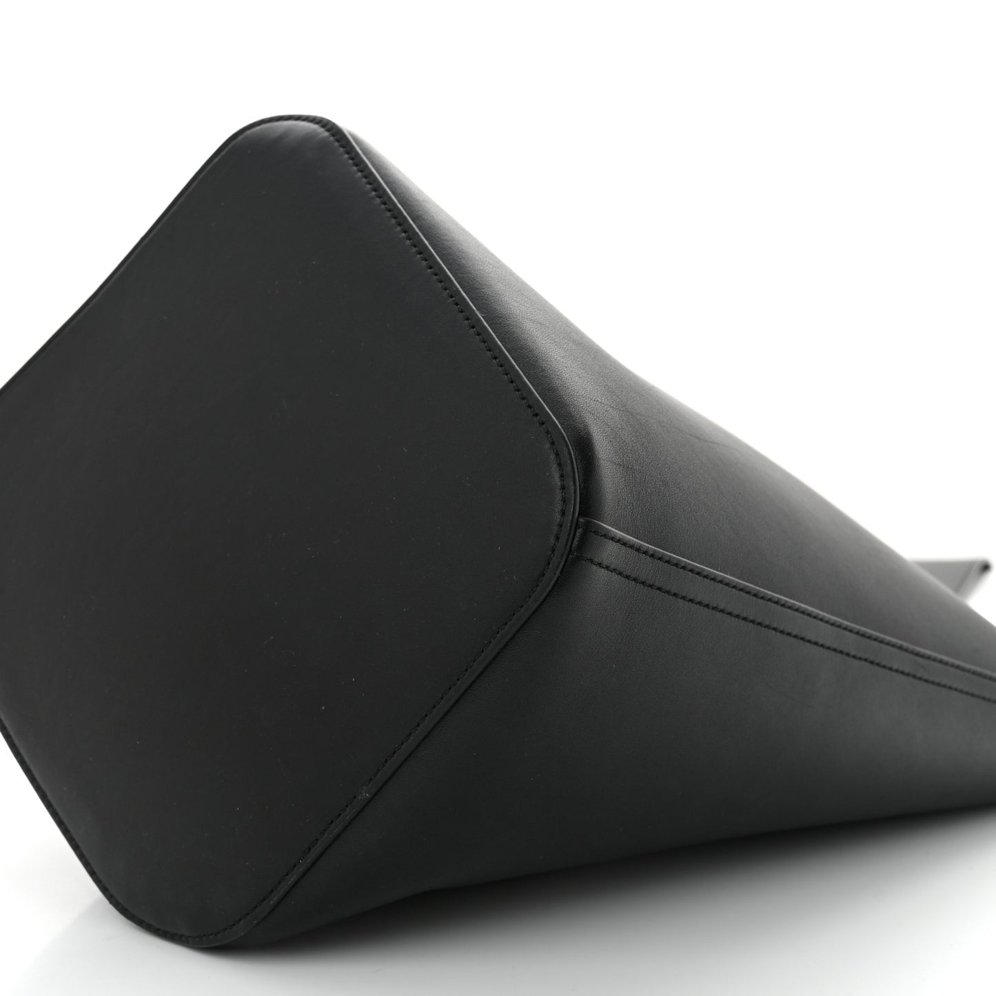 Smooth Calfskin Medium Pebble Bucket Bag Black