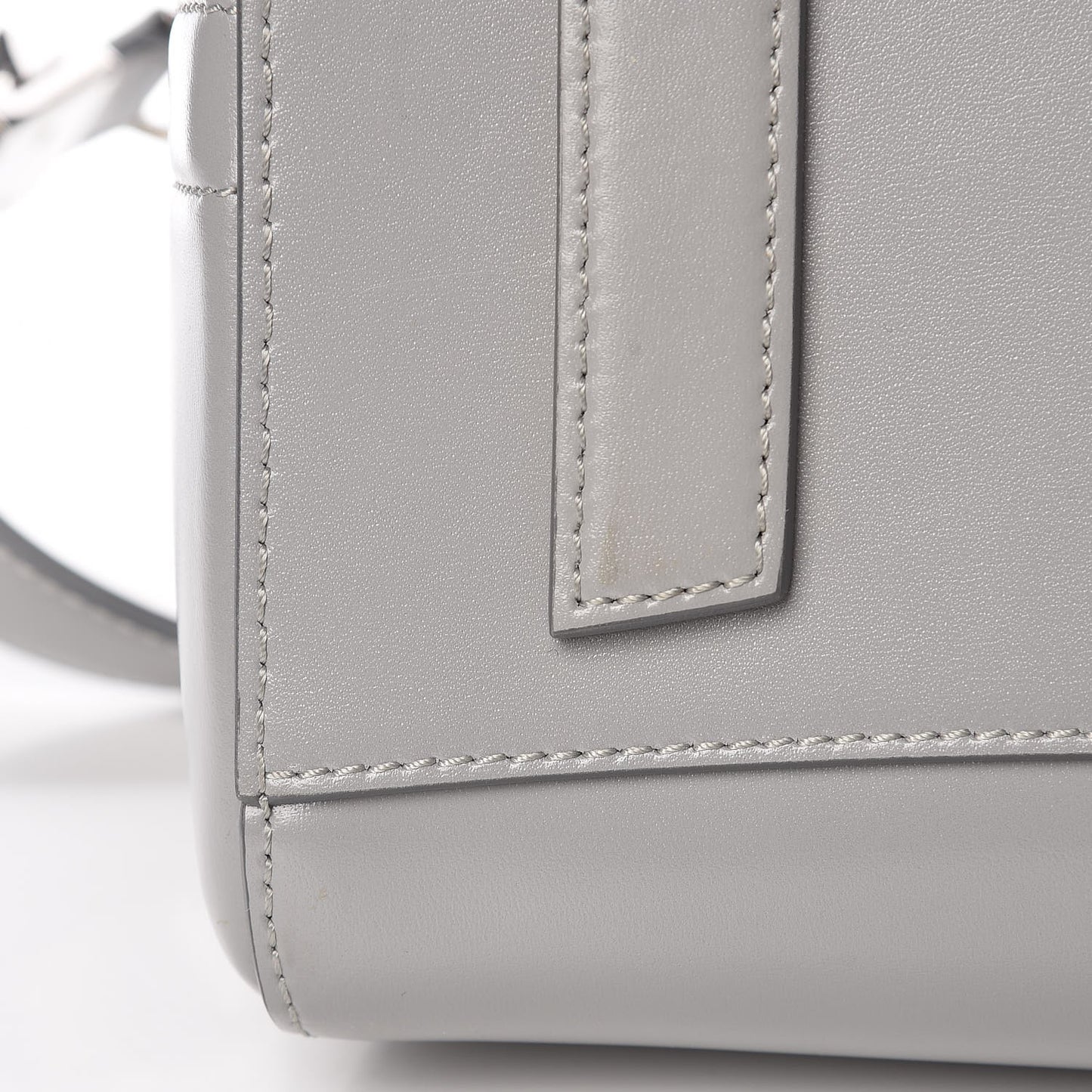 Shiny Lord Calfskin Medium Antigona Pearl Grey