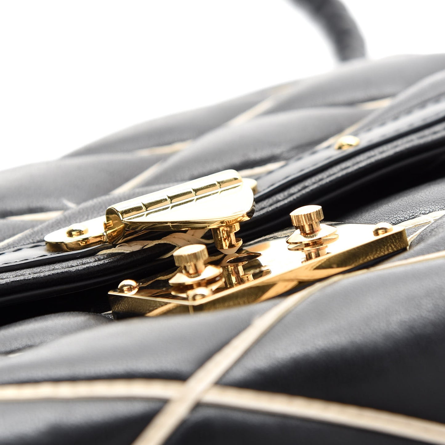 Lambskin Malletage Pochette Flap Black