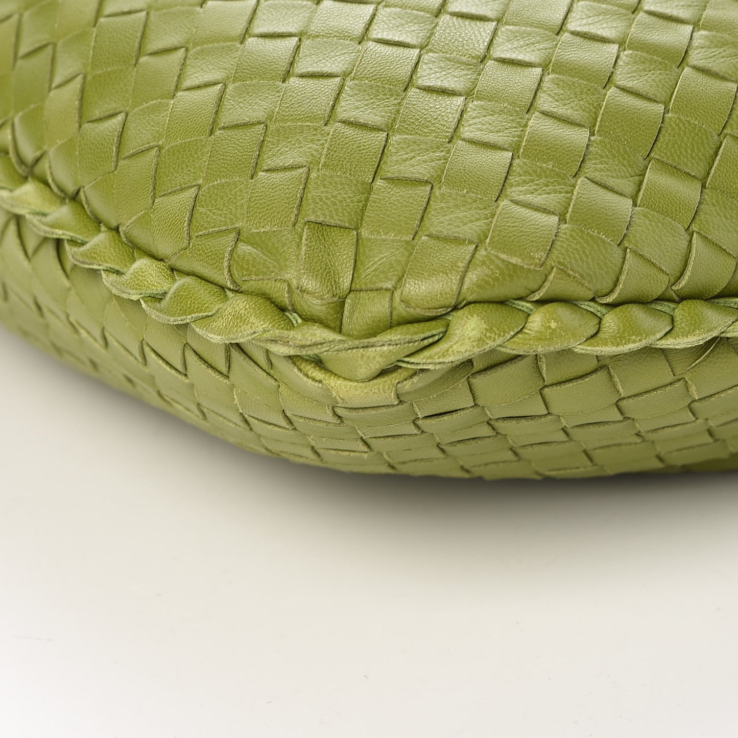 Nappa Intrecciato Large Veneta Hobo Assenzio