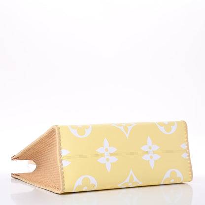 Louis Vuitton Monogram Giant By The Pool Hawaii Onthego GM Light Pink 3 of 4