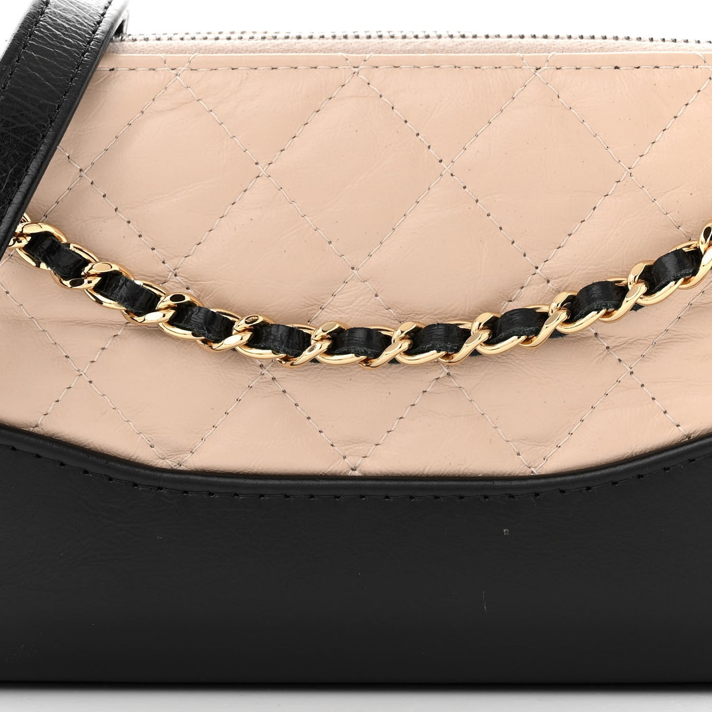 Aged Calfskin Quilted Small Gabrielle Clutch With Chain Beige Black