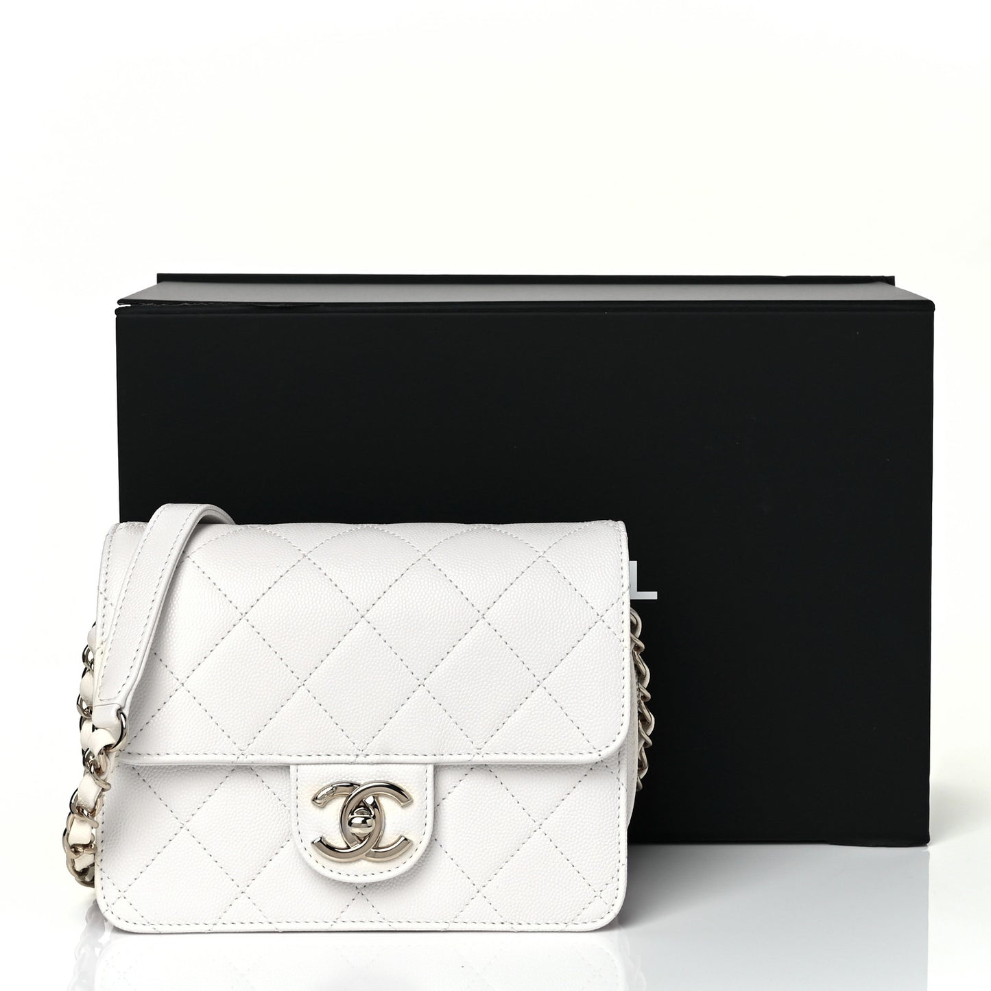Caviar Quilted Like A Wallet Flap White