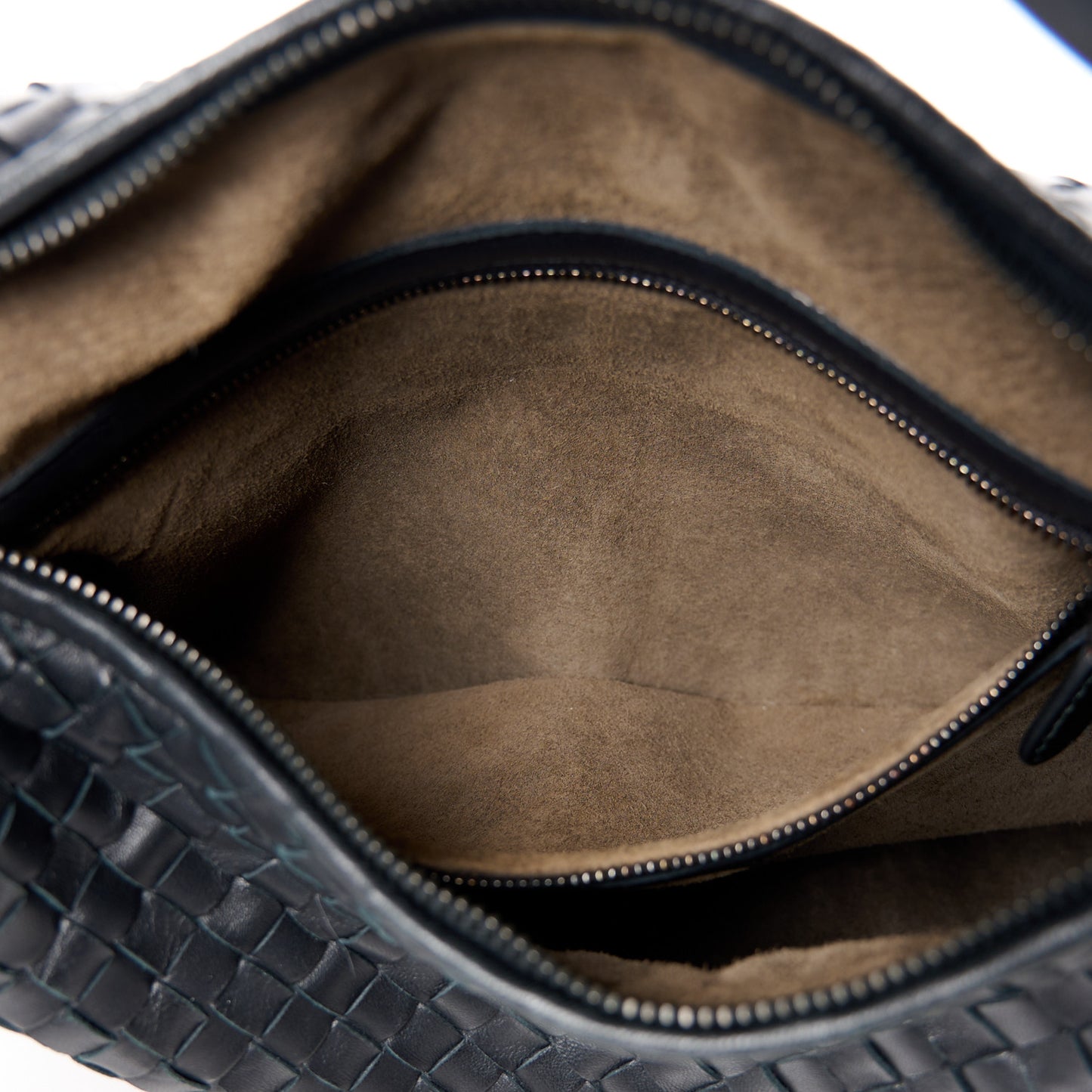 Nappa Intrecciato Medium Veneta Hobo Black