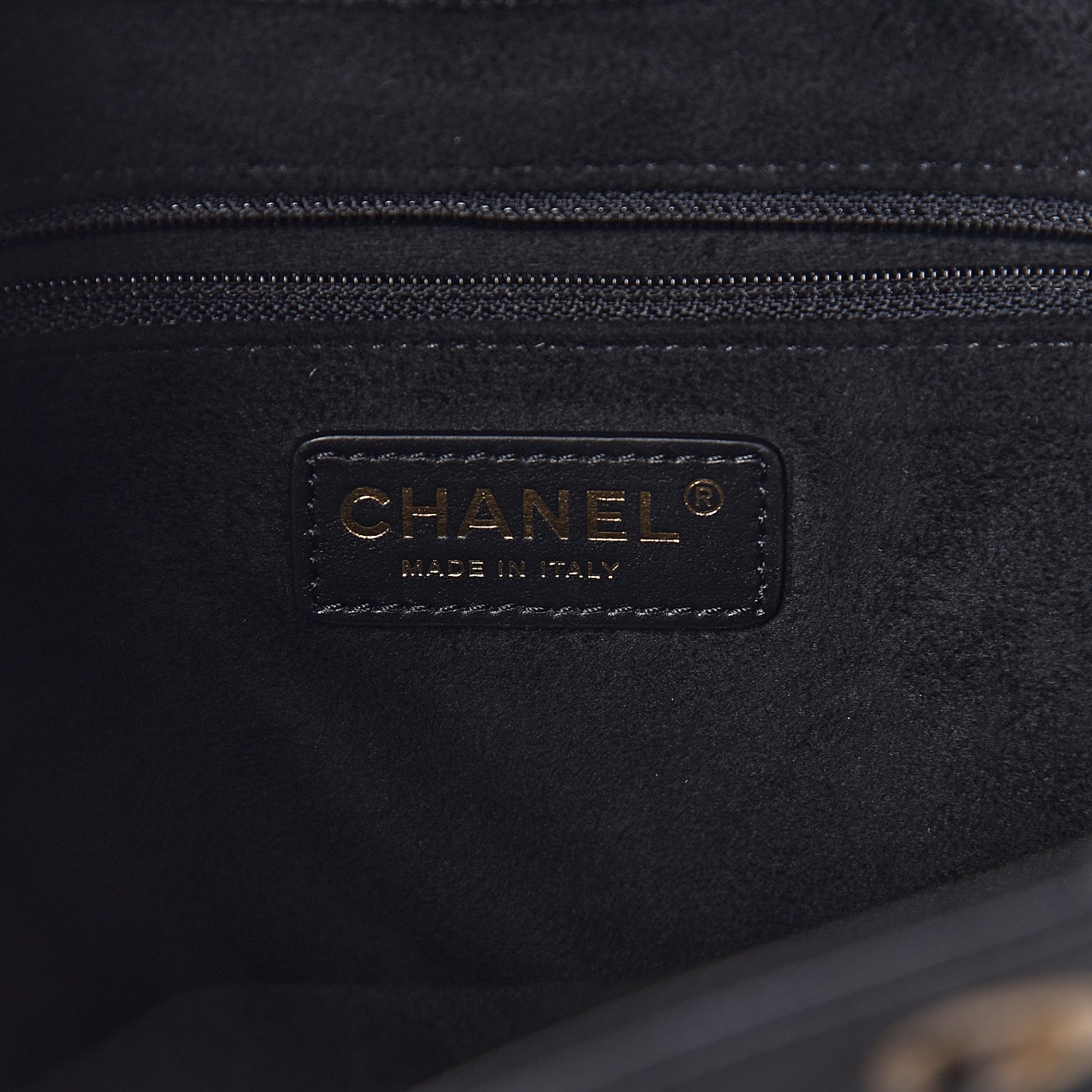 Caviar Deauville Drawstring Bucket Bag Black