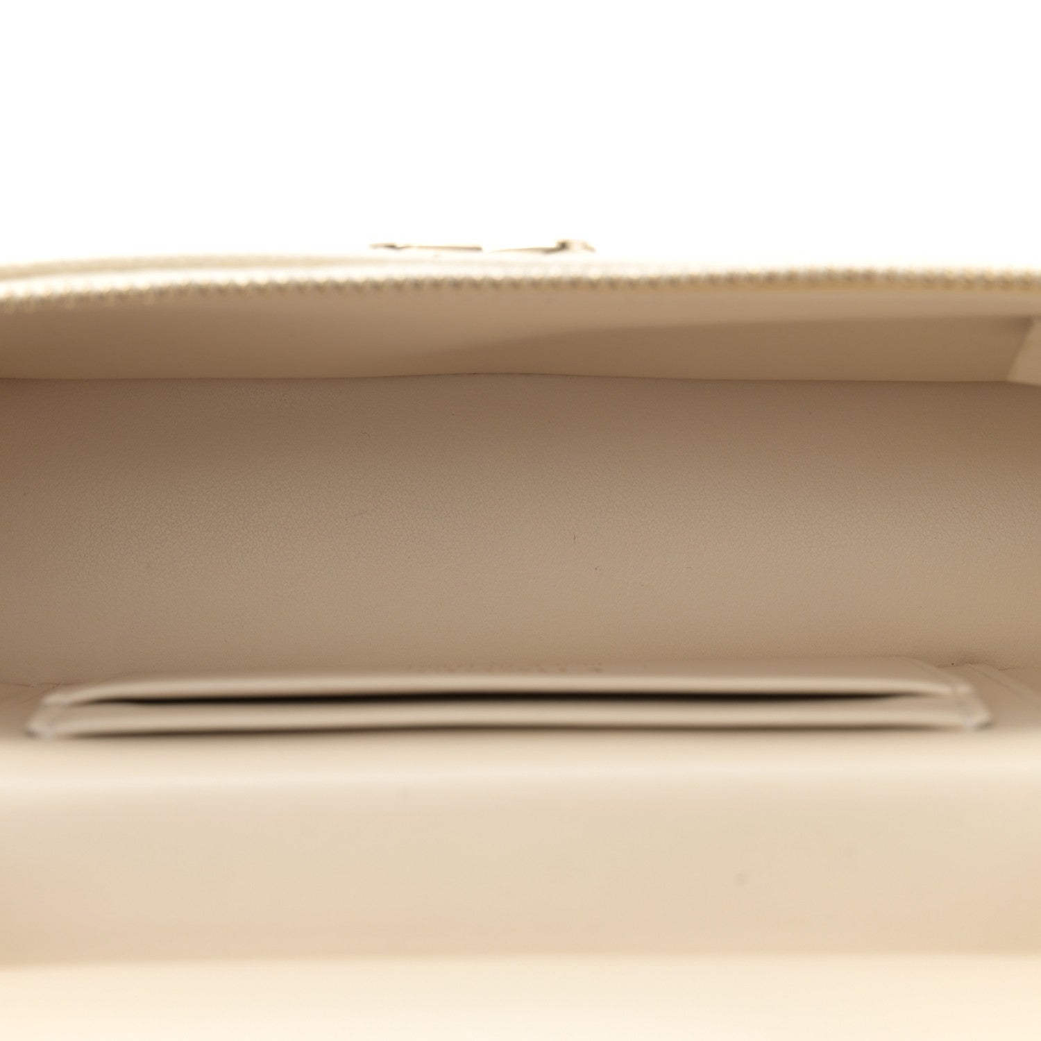 Chanel Caviar Quilted Trendy Handle Slim Vanity Ecru 5 of 11